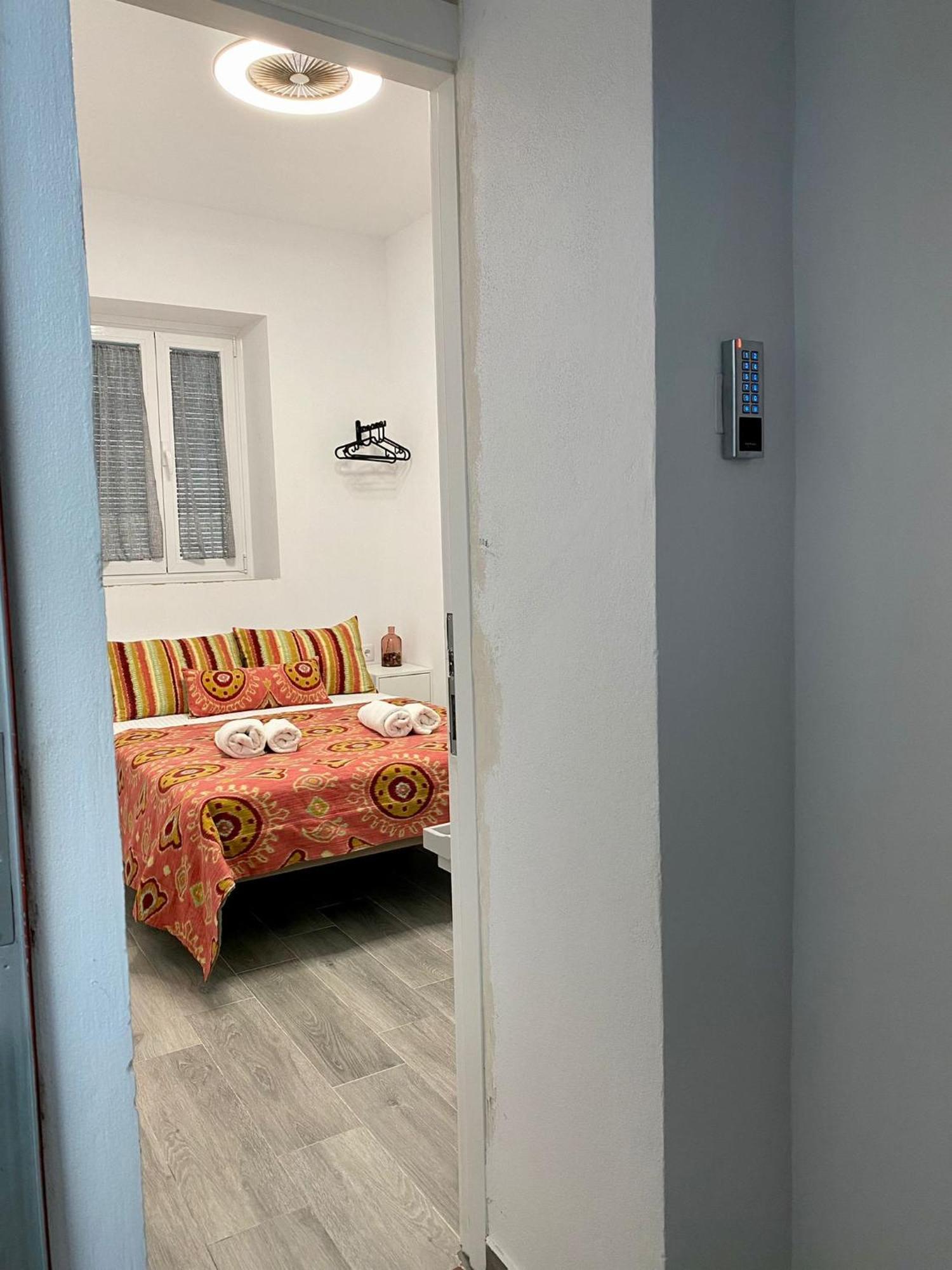 Anka Kurro Bed & Breakfast Rota Exterior photo